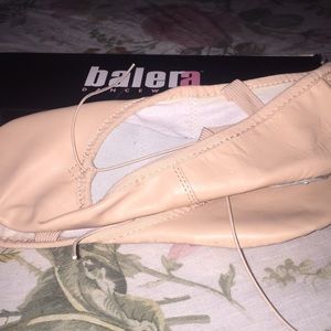 BALERA DANCE WEAR SHOES BRAND NEW PRICE=NEGOTIABLE